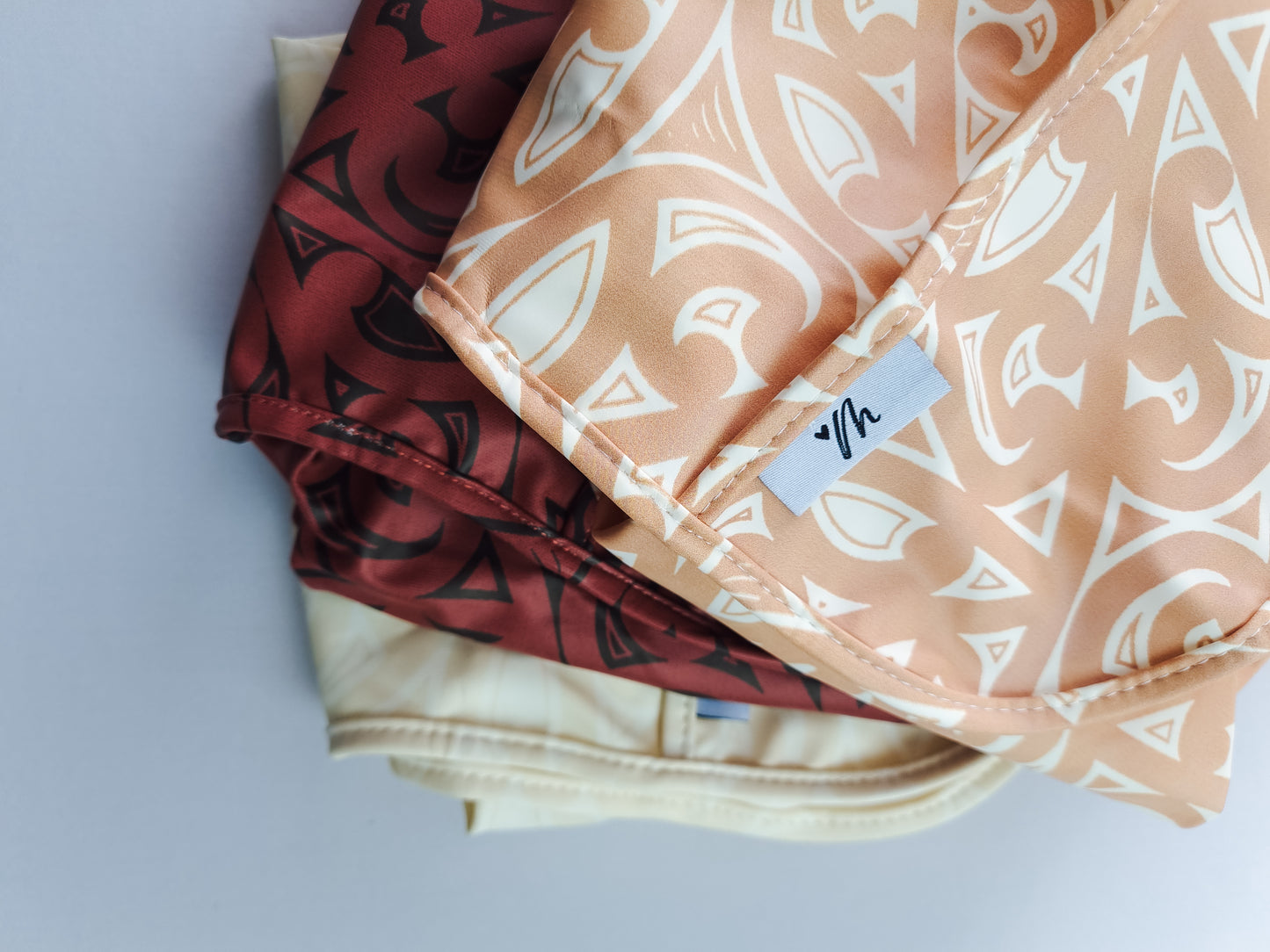 Pēpi Full Sleeved Bibs